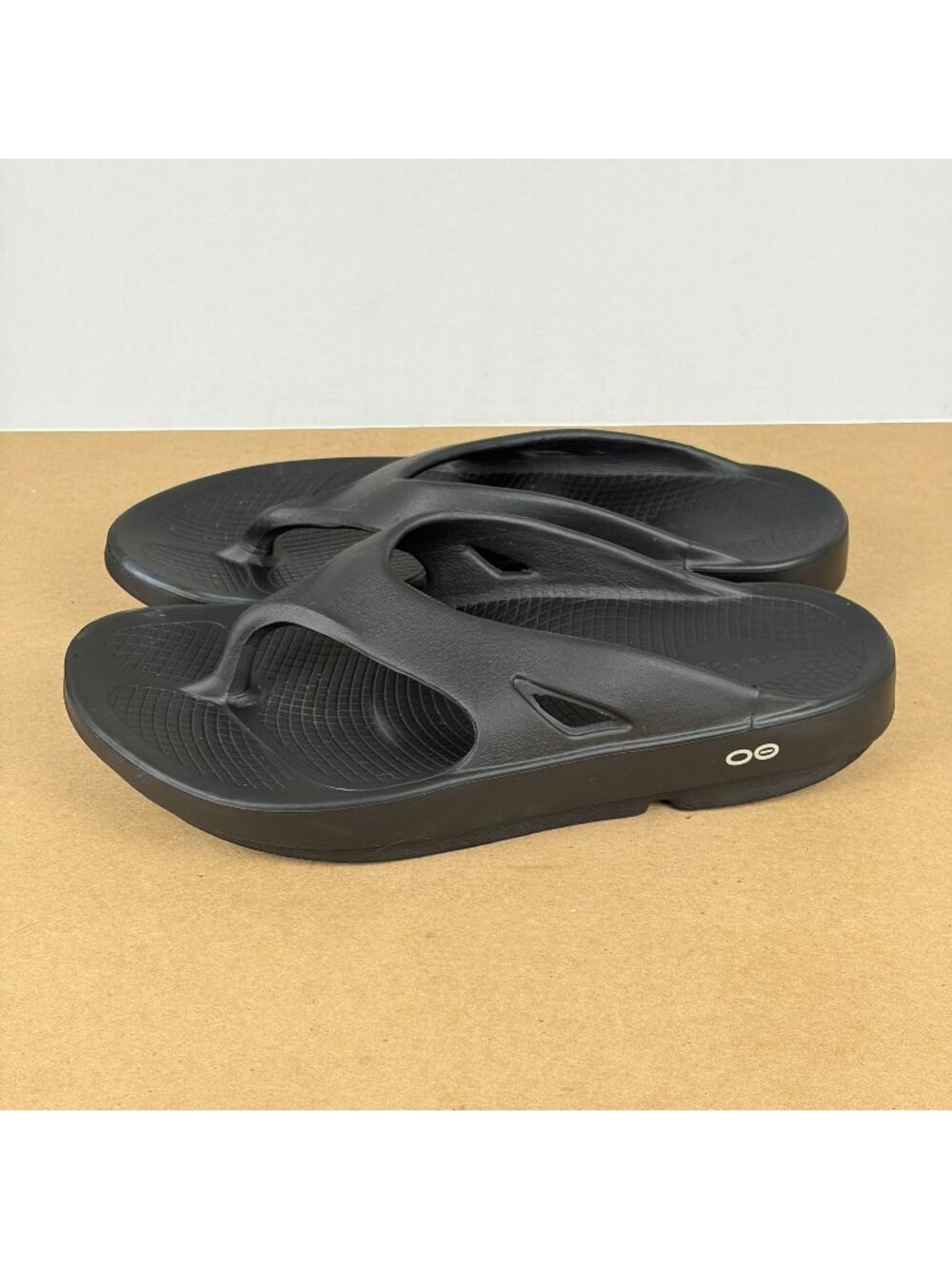 Oofos OOriginal Thong Flip Flop Sandals Mens 10 Womens 12 Black Sport Recovery